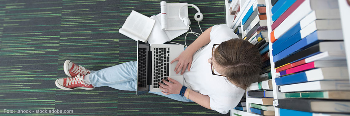 Headerbild Beruf und Karriere Symbolbild Studium und Ausbildung